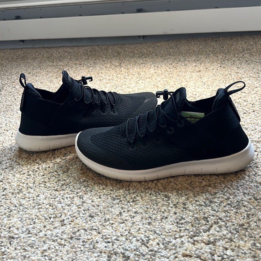 Nike Free Runs